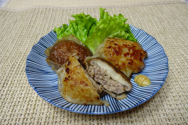 肉厚生しいたけの餃子