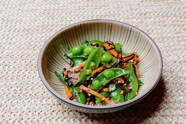 スナップえんどうの塩昆布和え